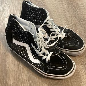 Vans skate hi with mini hearts and zippers